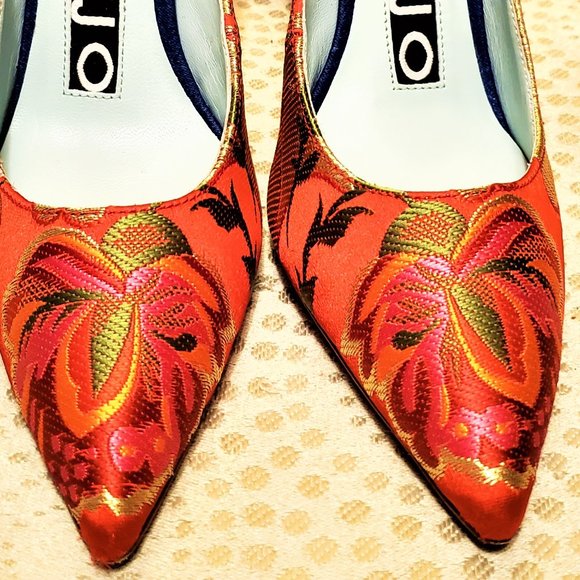DANNIJO Tavin Tapestry High Heel Pumps - Picture 4 of 8